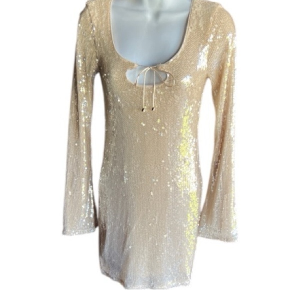 Wild Fable Cream Sequin Long Bell Sleeve with Keyhole Neckline Fabric with Tags